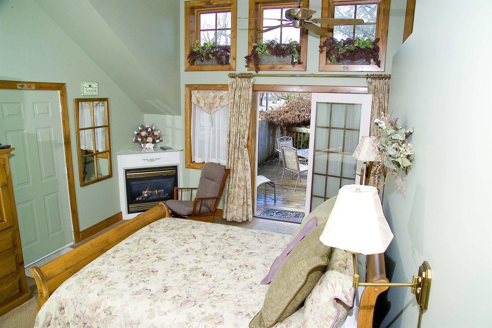 Weatherpine Inn Niagara-on-the-Lake Ngoại thất bức ảnh